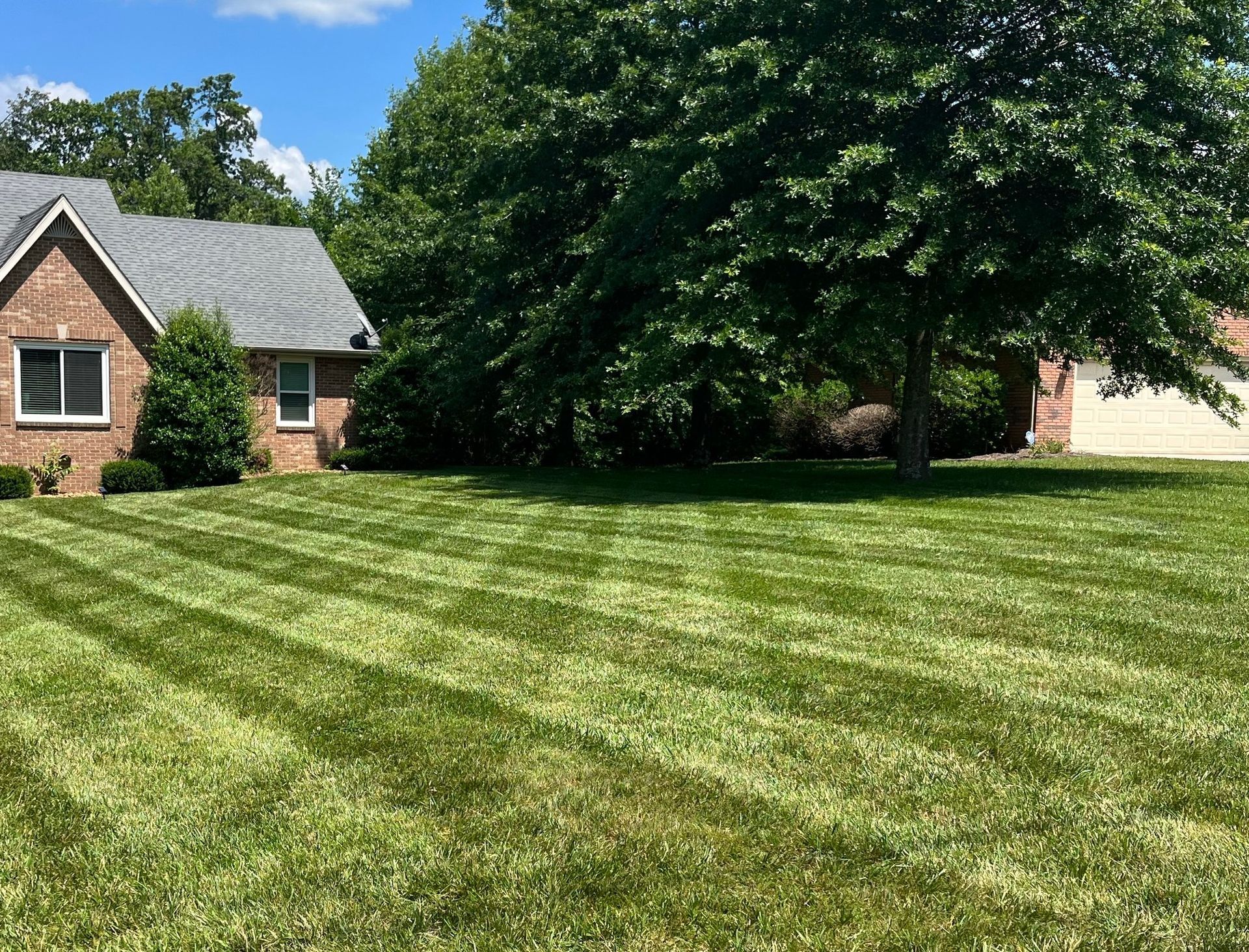 Lawn Mowing in Cookeville, TN