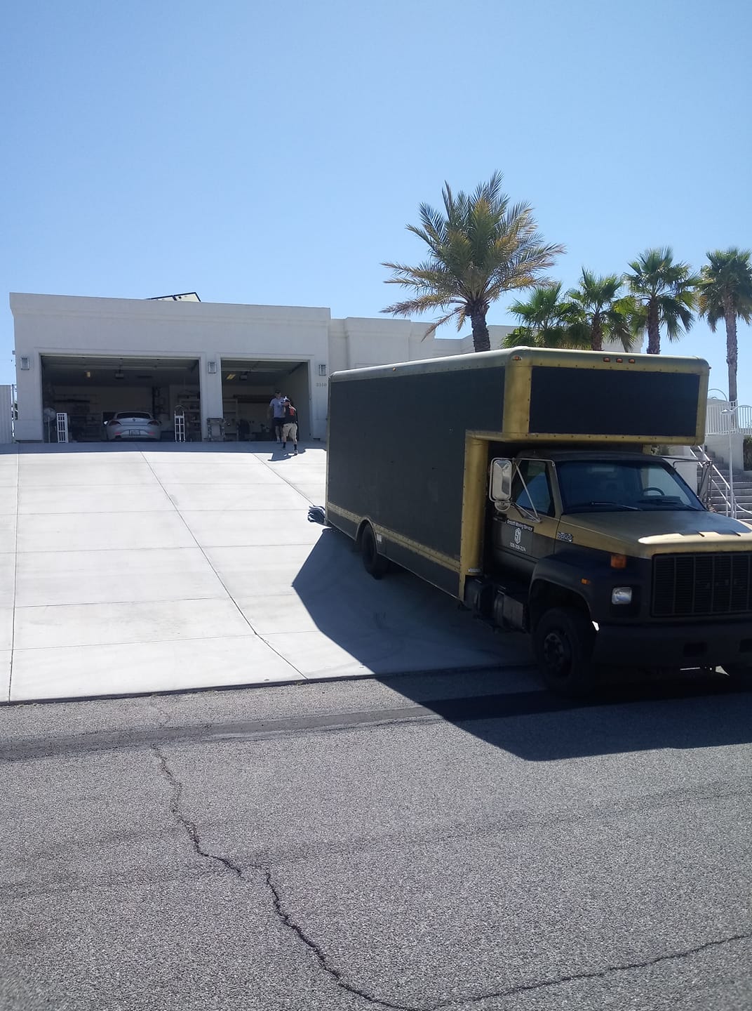 Moving and packing services