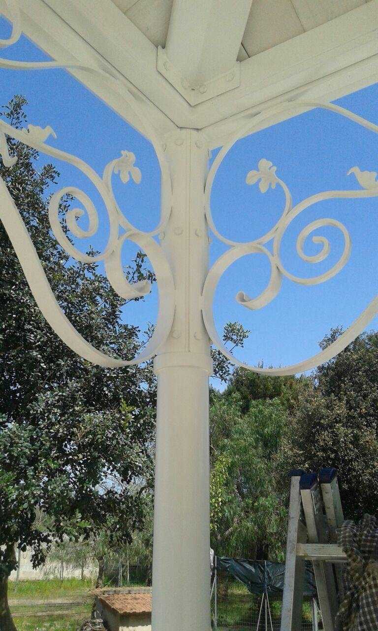 Struttura di un gazebo in ferro