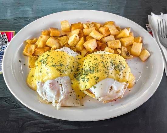Egg with fried potatoes — Kansas City, MO — Waldo Café