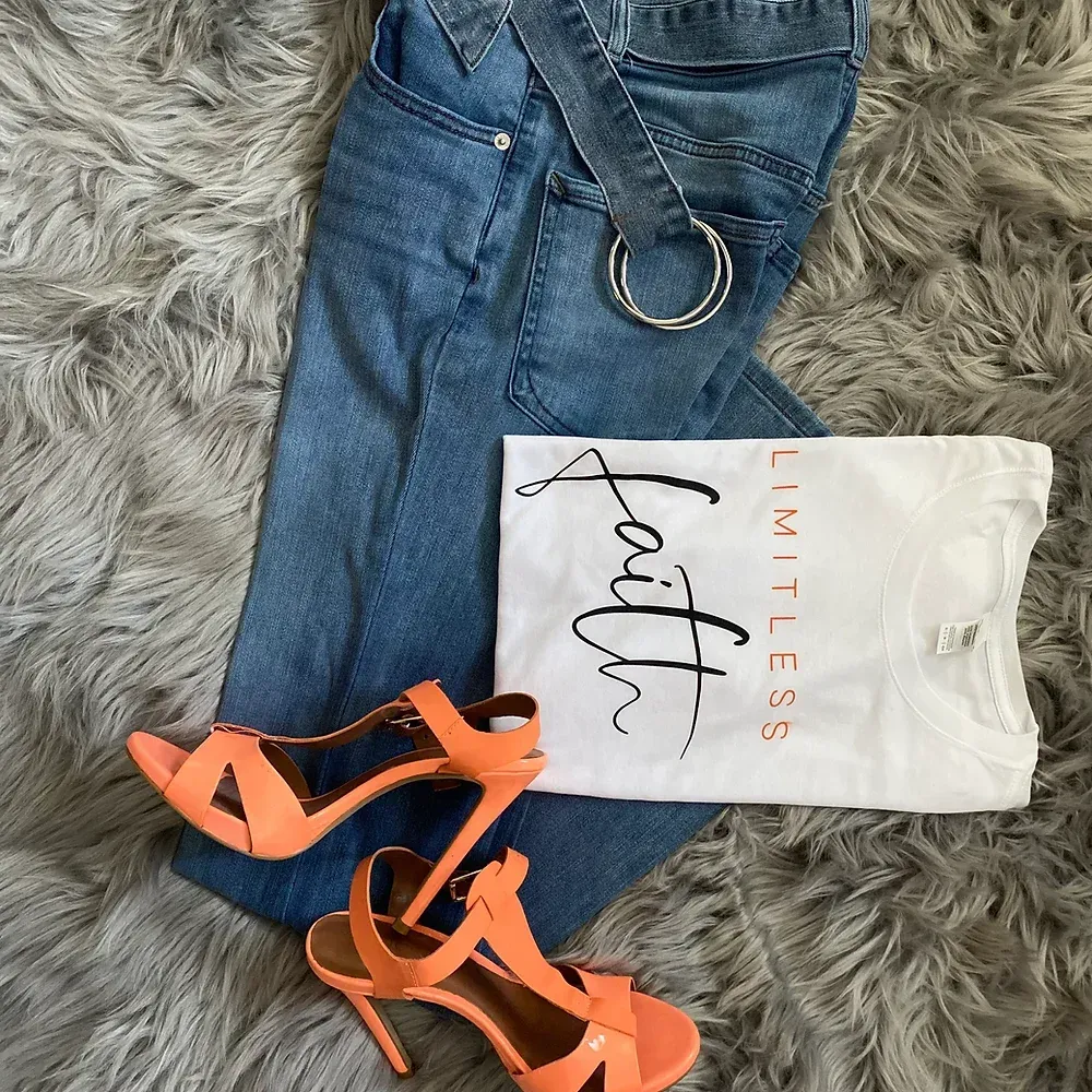 LIMETLESS FAITH T-SHIRT