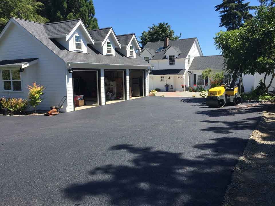 Residential Asphalt Driveway – Acme Paving & Seal Coating, Inc. – Kent, WA