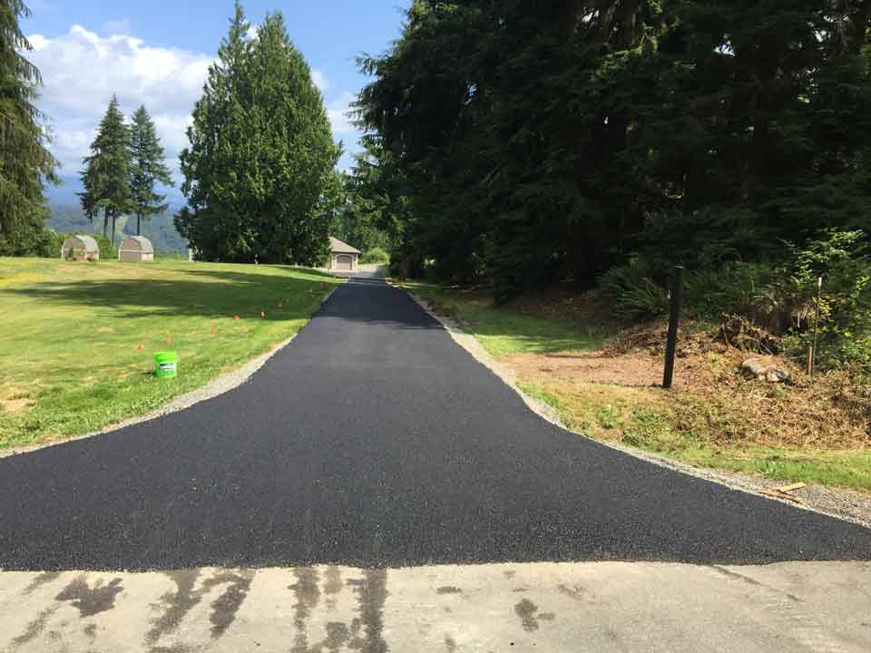 Straight Asphalt Road – Acme Paving & Seal Coating, Inc. – Kent, WA