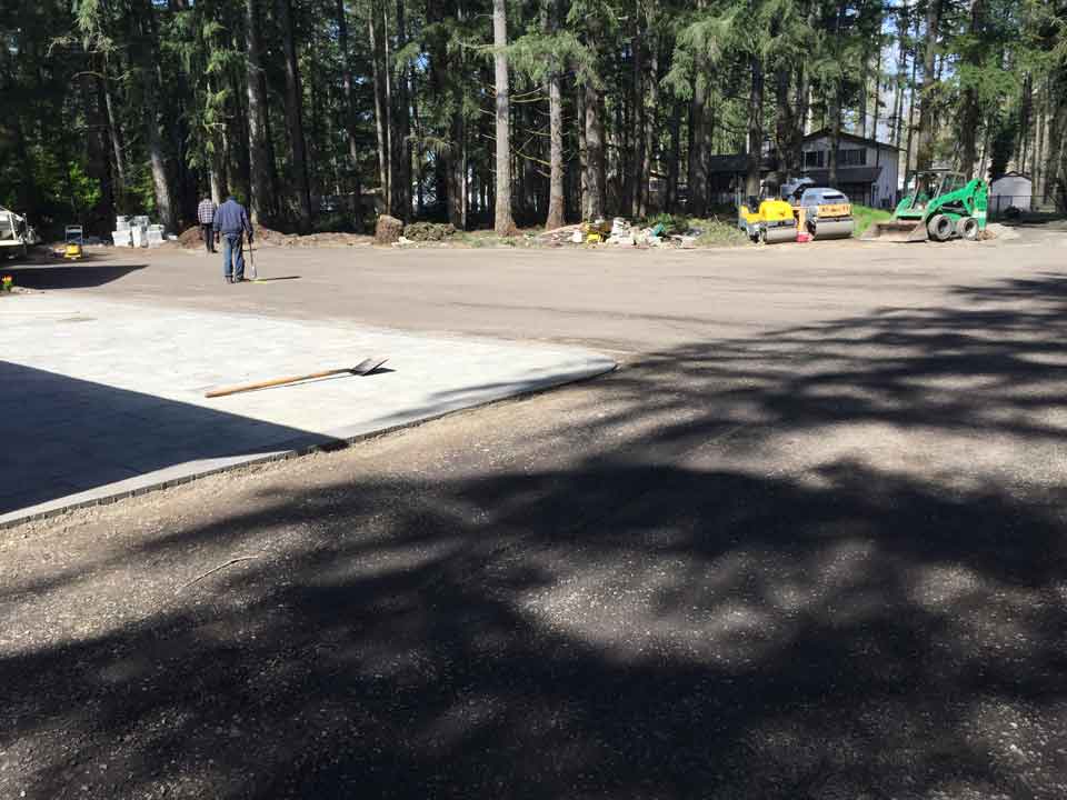 People Working On Road Services – Acme Paving & Seal Coating, Inc. – Kent, WA