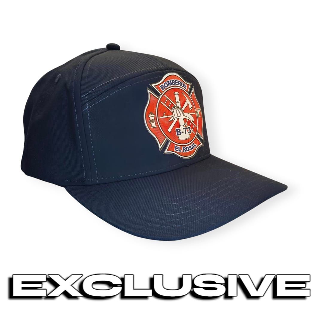 Gorra de béisbol de bombero azul marino con emblema rojo y blanco.