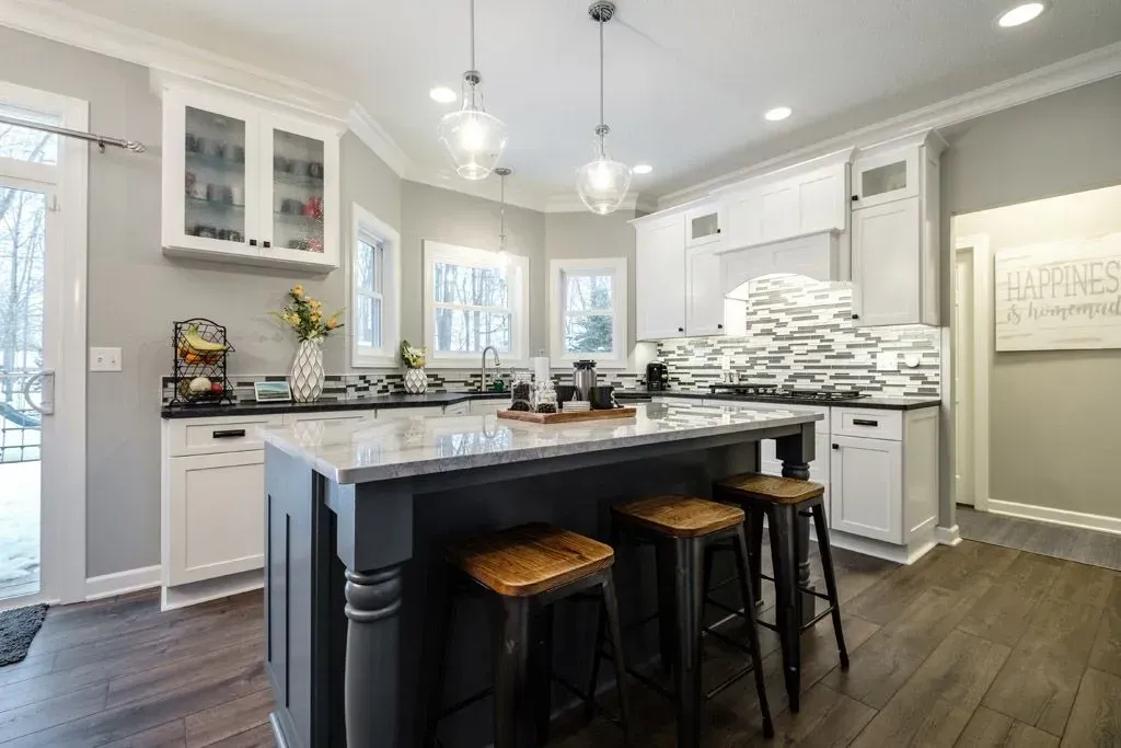 Countertop Edge Profiles | Luxury Kitchen Design in Hudson & Akron