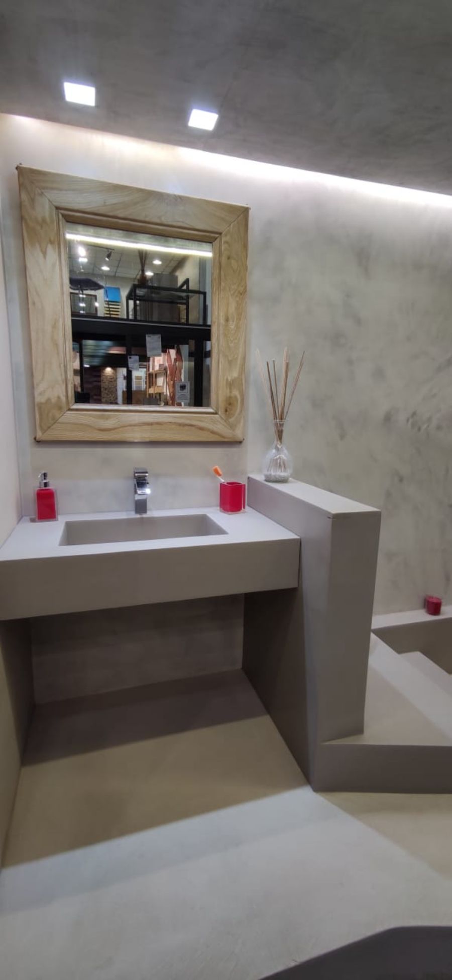 resina per pavimentazione bagni