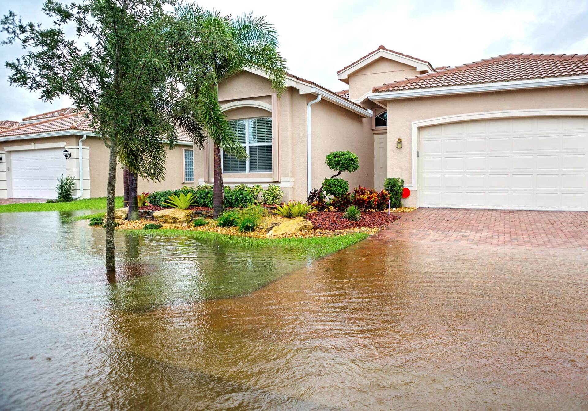 Flood in Residential Area — Myers, FL — Emergency and Mold Specialist