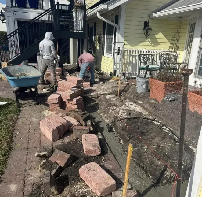 Professional hardscaping services in Three Oaks, FL