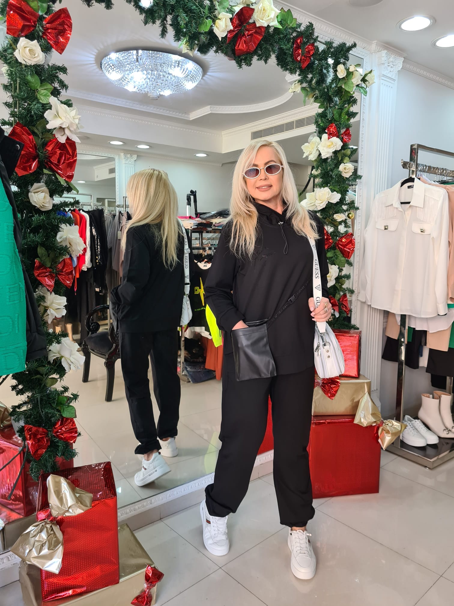 בוטיק בגדי מעצבים