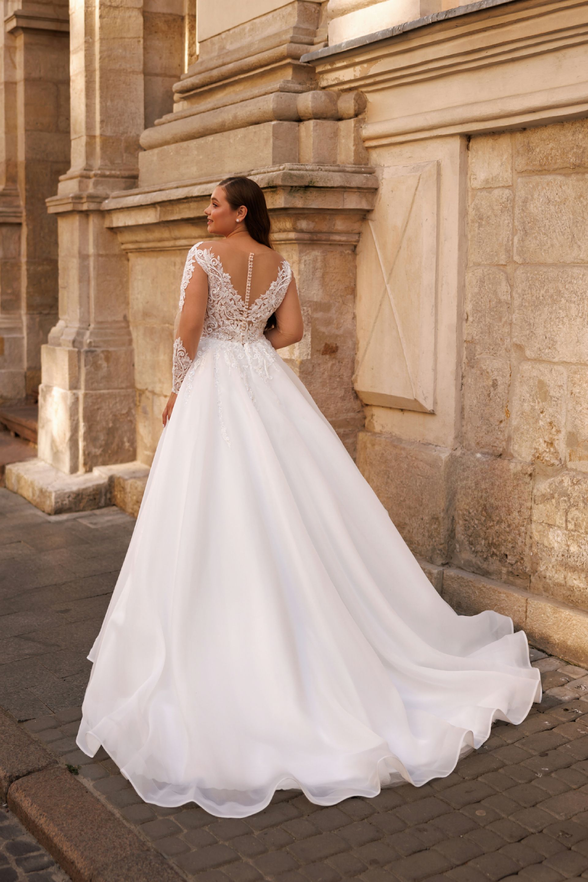 שמלות כלה 2025