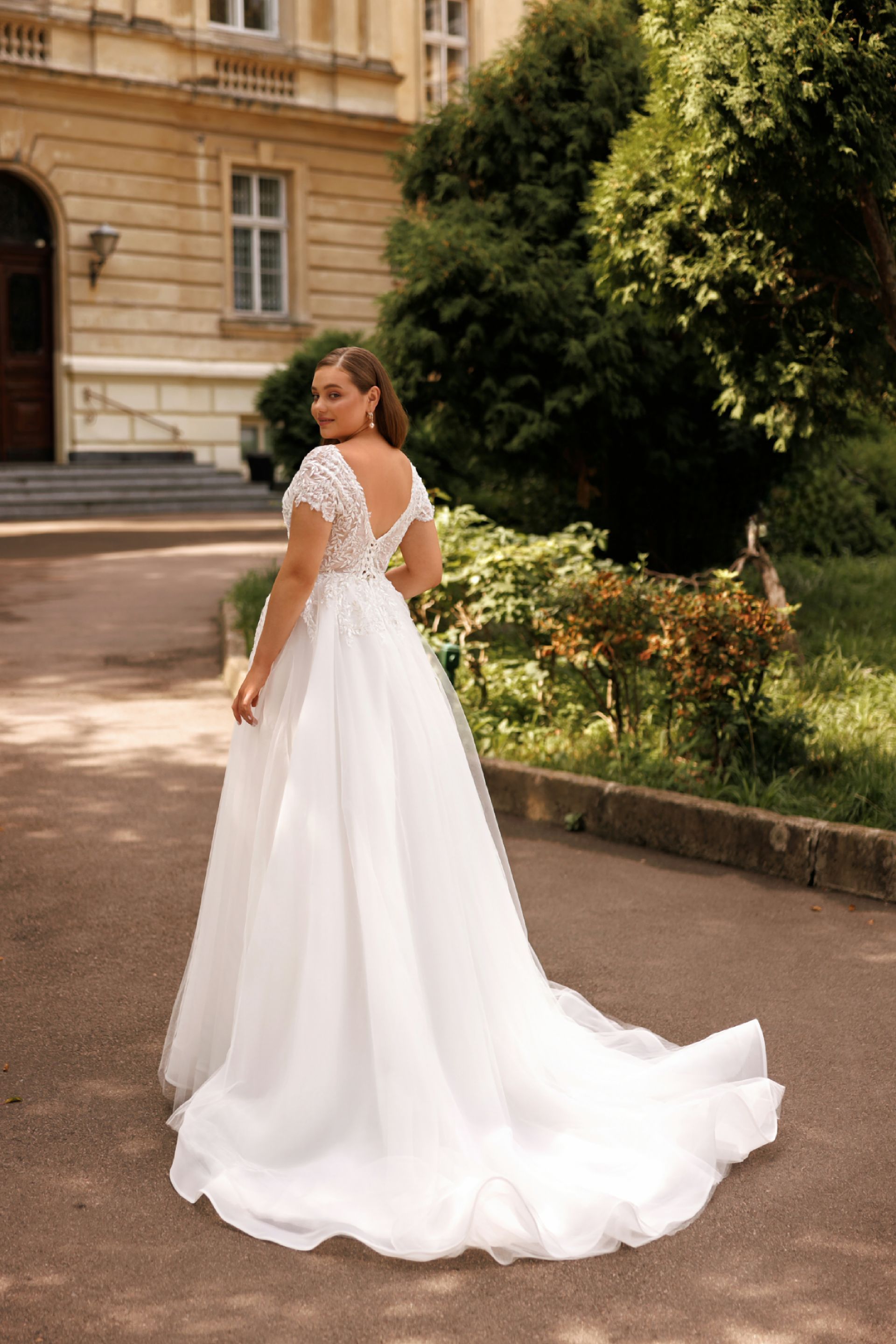 שמלות כלה 2025