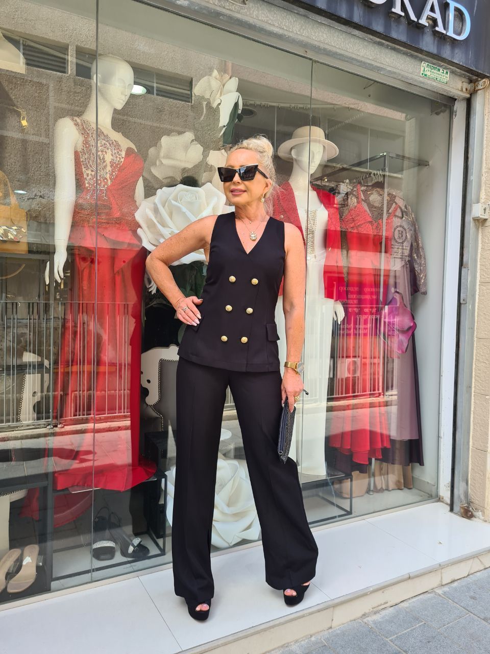 בוטיק בגדי מעצבים