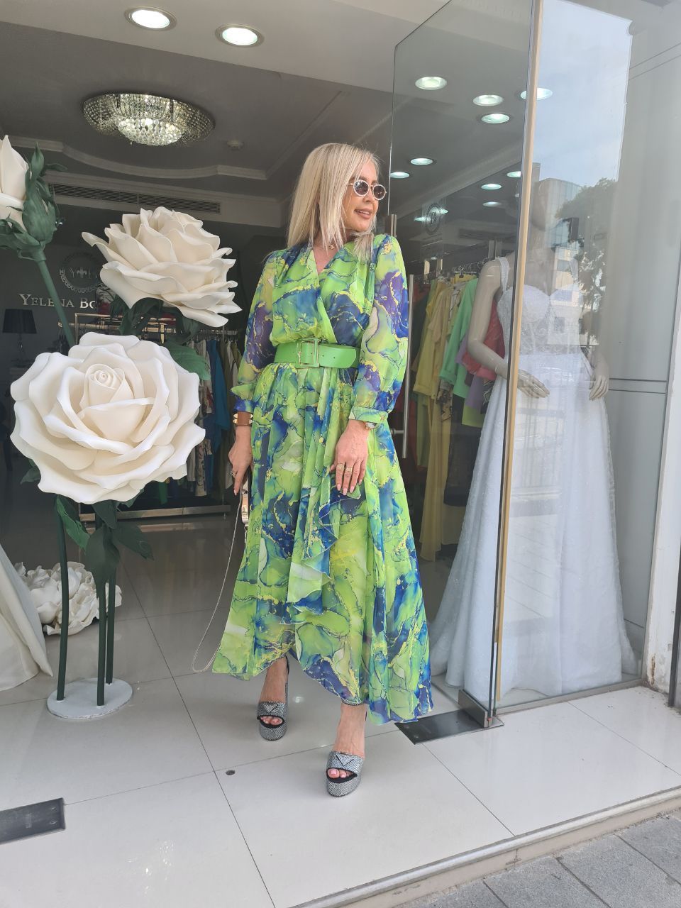 בוטיק בגדי מעצבים