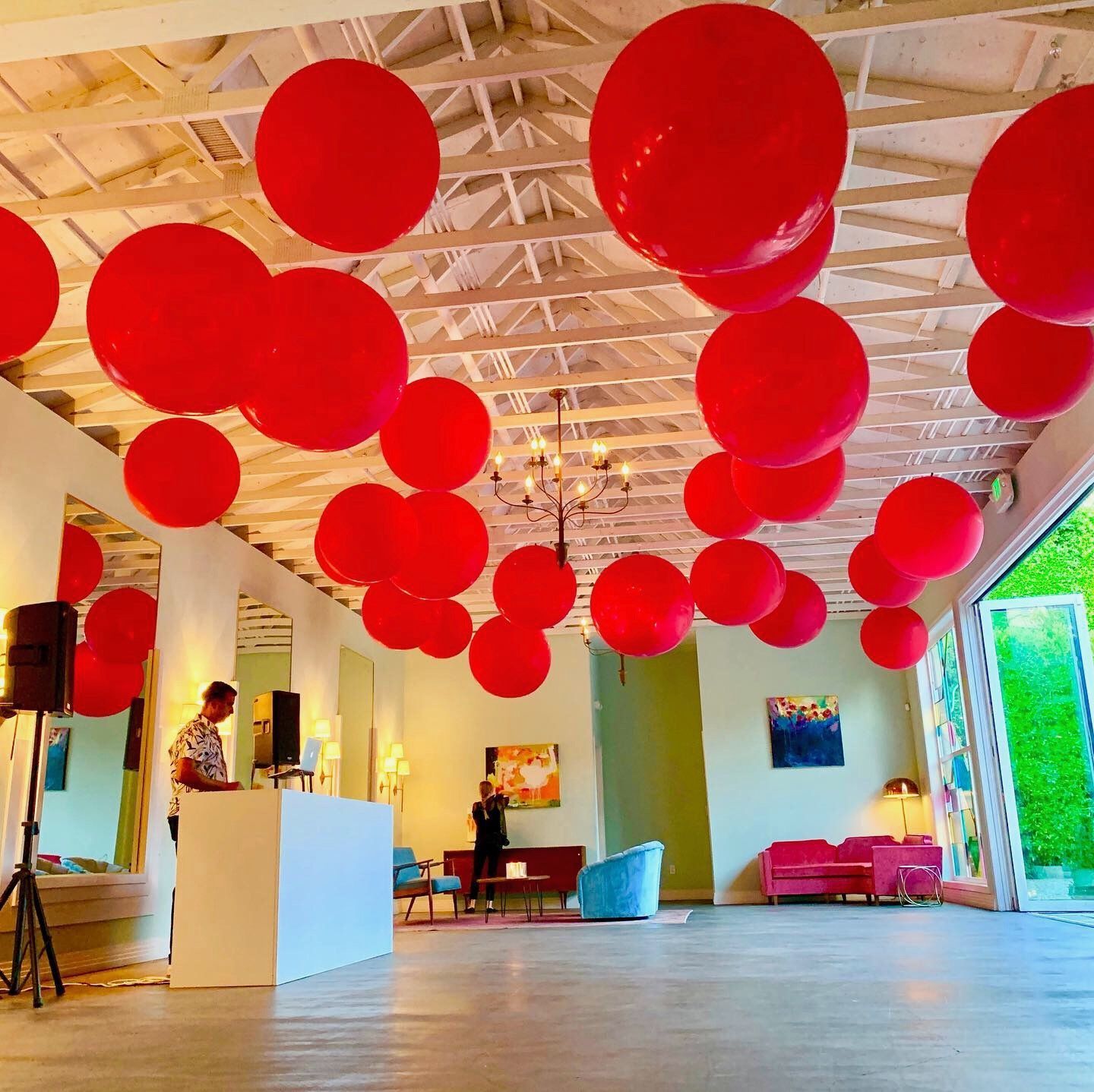 Ceiling Balloons for events in Los Angeles