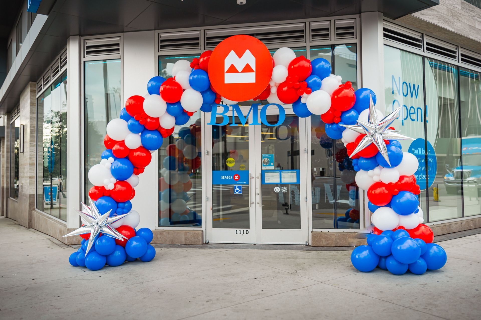 Grand Opening Balloon Arch for BMO Bank