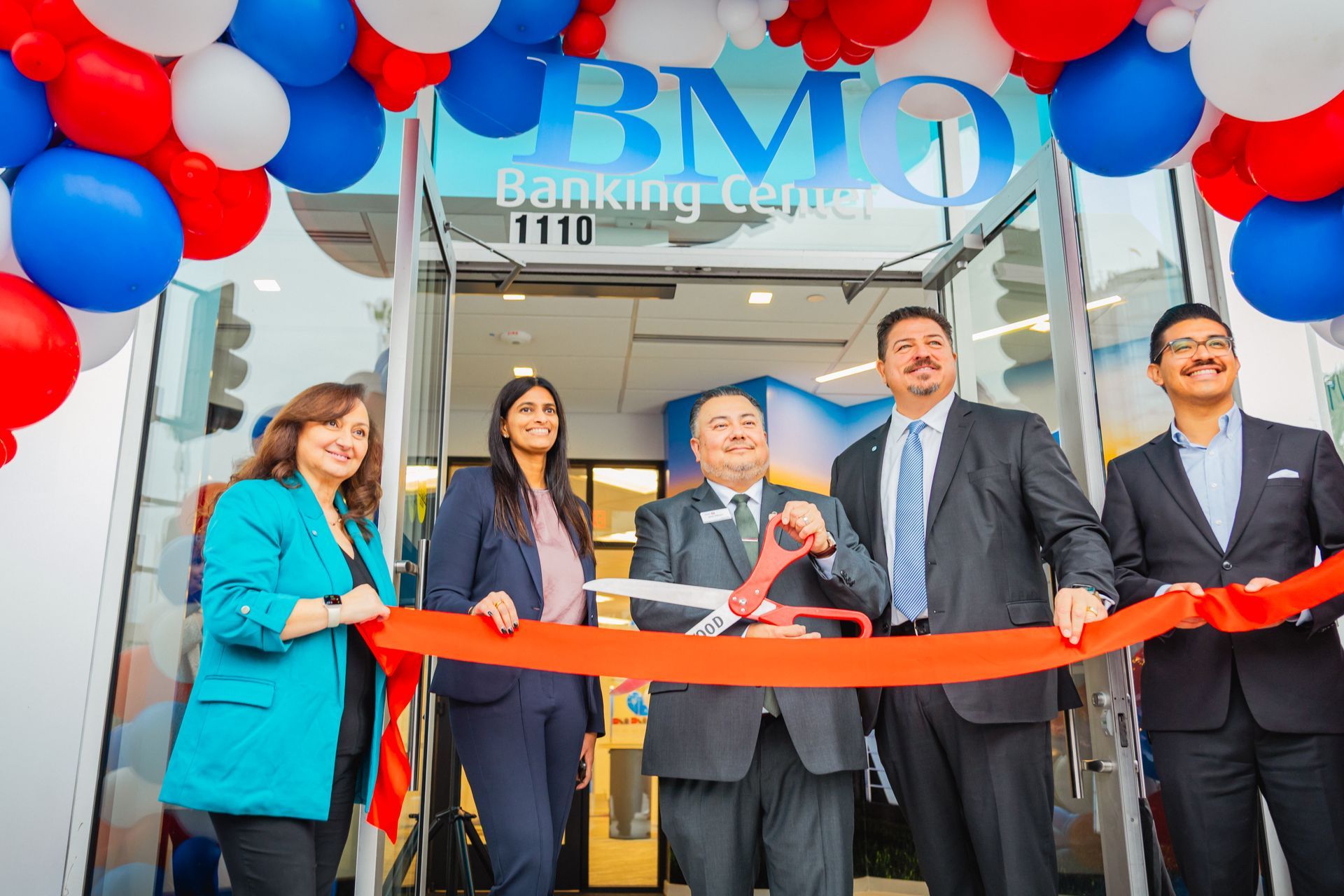 Balloon Arch for Corporate Event for BMO bank