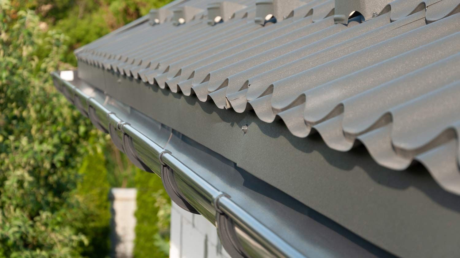 Do You Need Gutters With a Metal Roof?