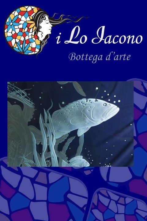 vetrata incisa in vetro con decorazione marina