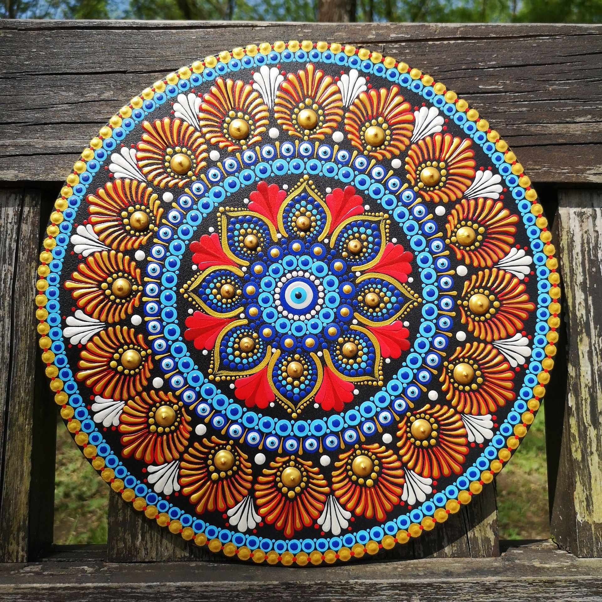 mandala pintada à mão olho grego