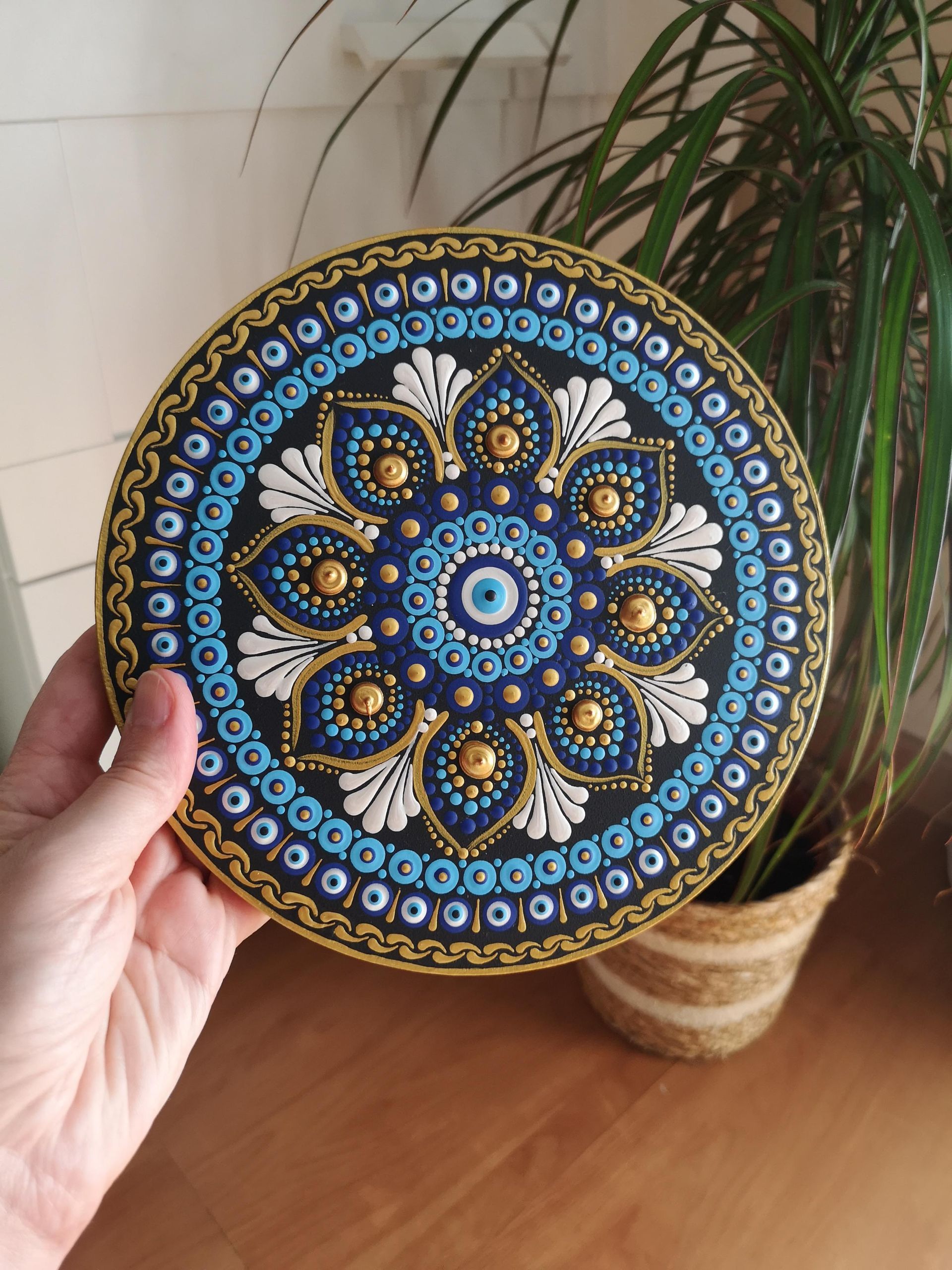 mandala pintada à mão olho grego