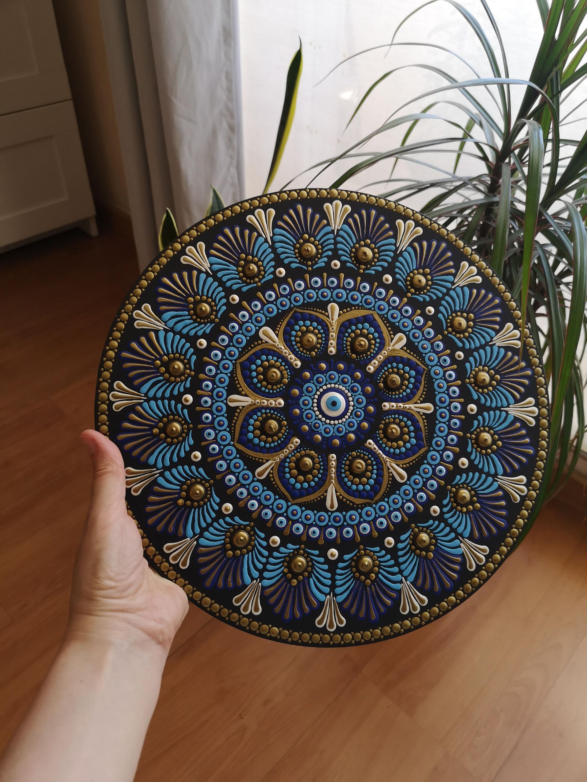 mandala pintada à mão olho grego