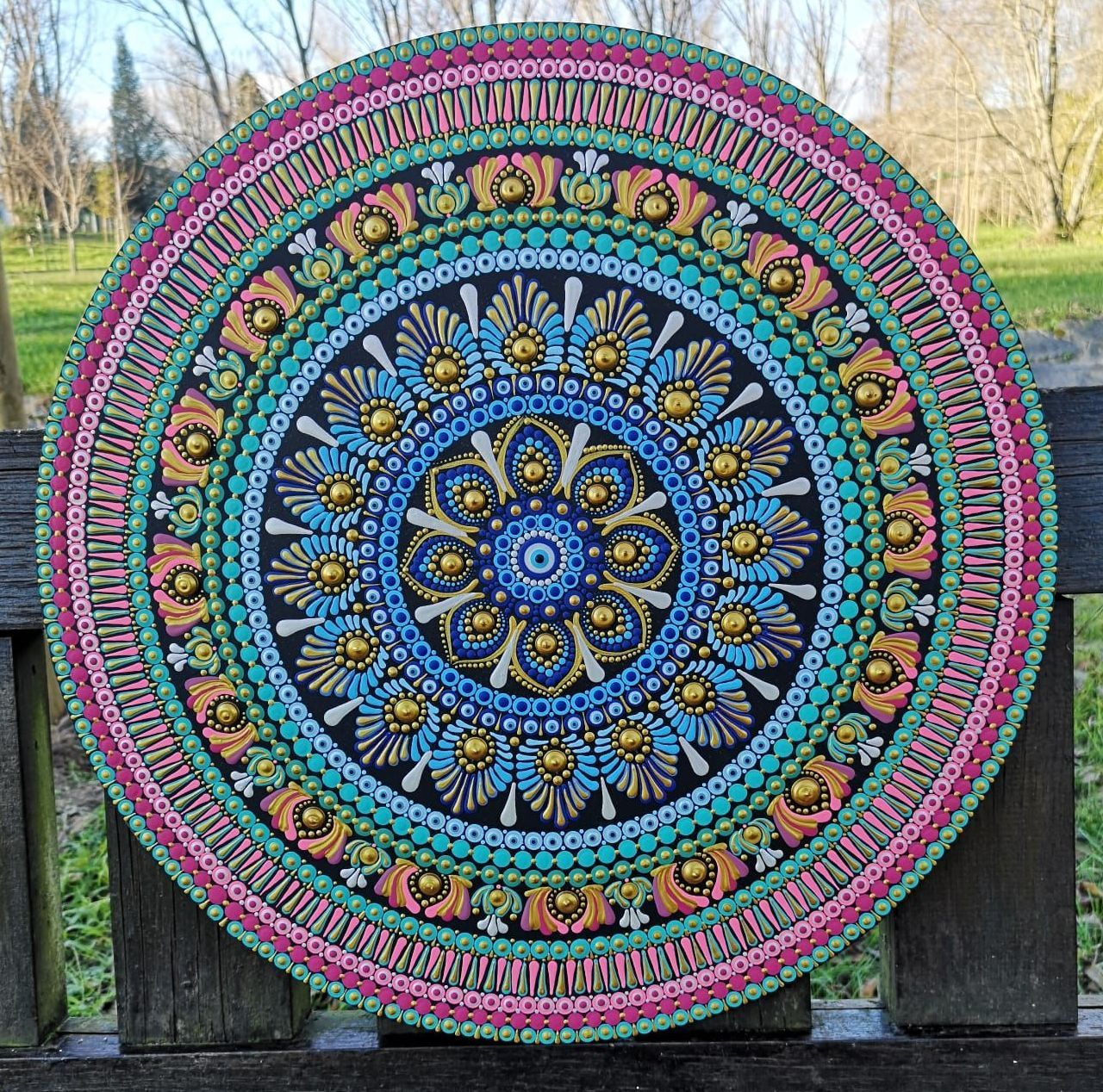 mandala pintada à mão olho grego