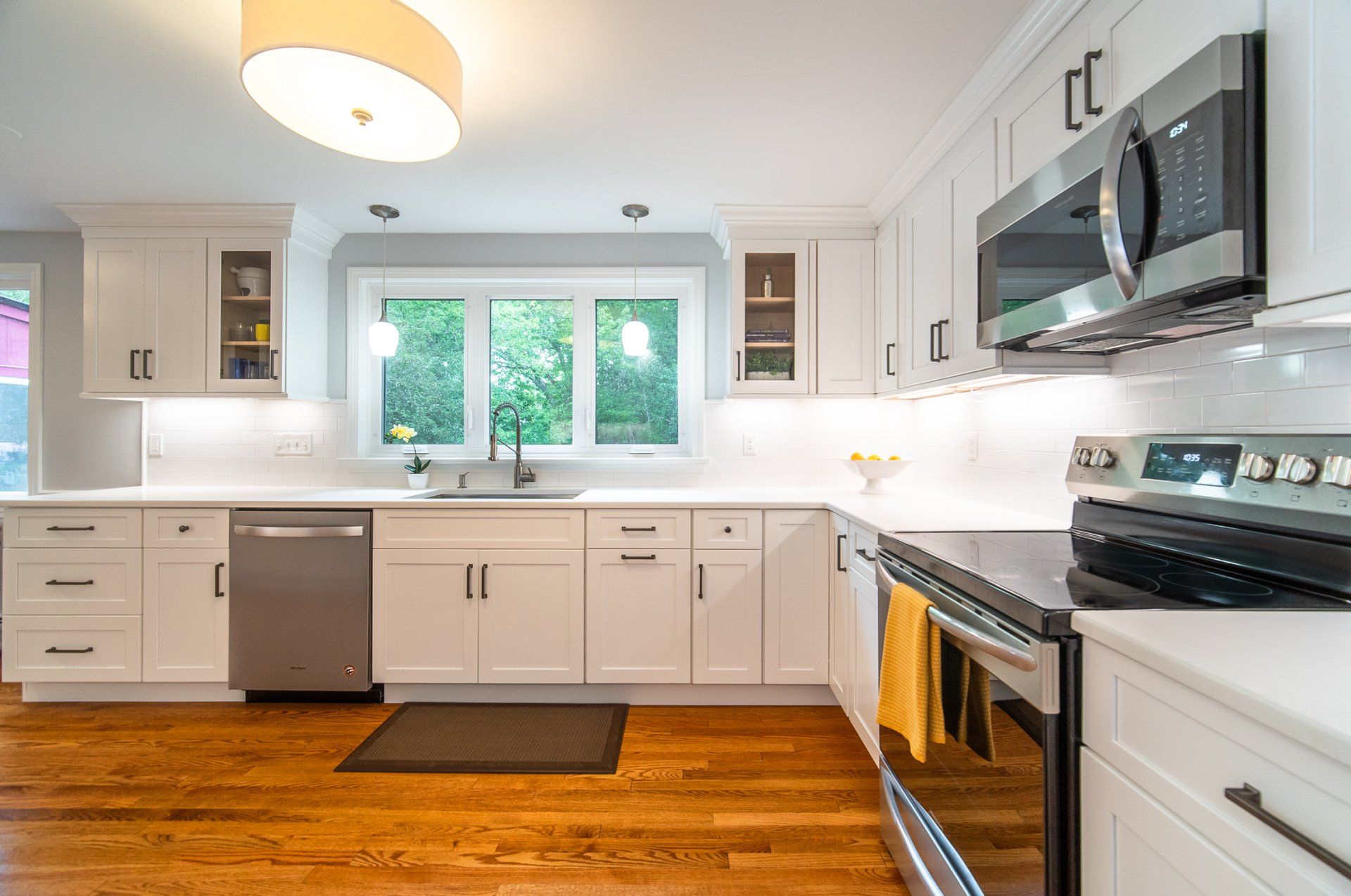 Kitchen Cabinets & Counters - Kitchen Living LLC in Marlborough, CT