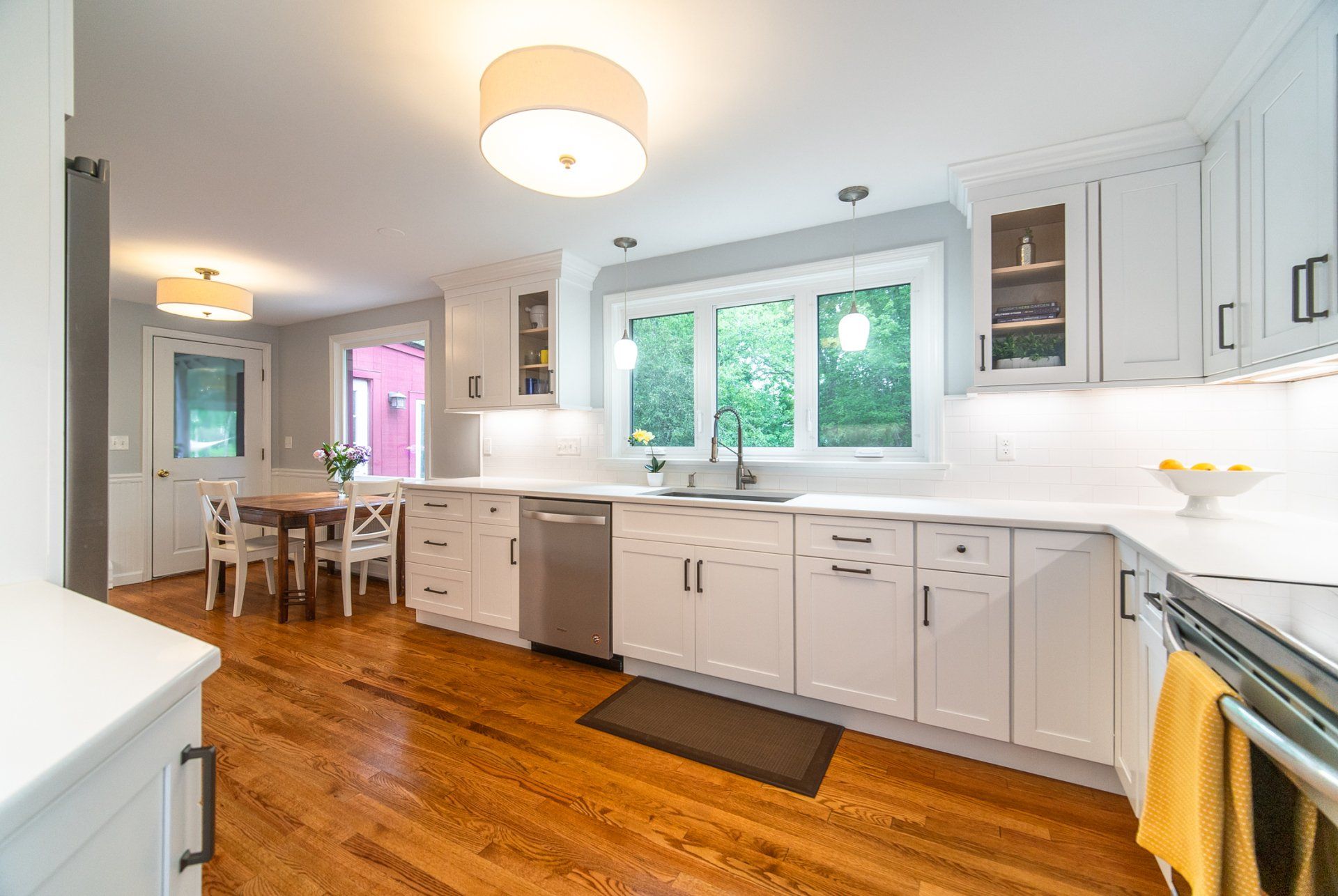 Kitchen Cabinets & Counters - Kitchen Living LLC in Marlborough, CT