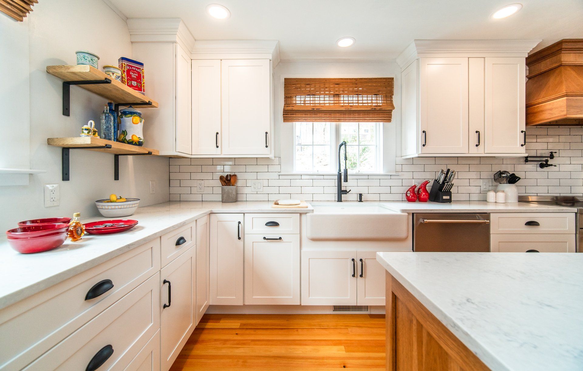 Kitchen Cabinets & Counters - Kitchen Living LLC in Marlborough, CT