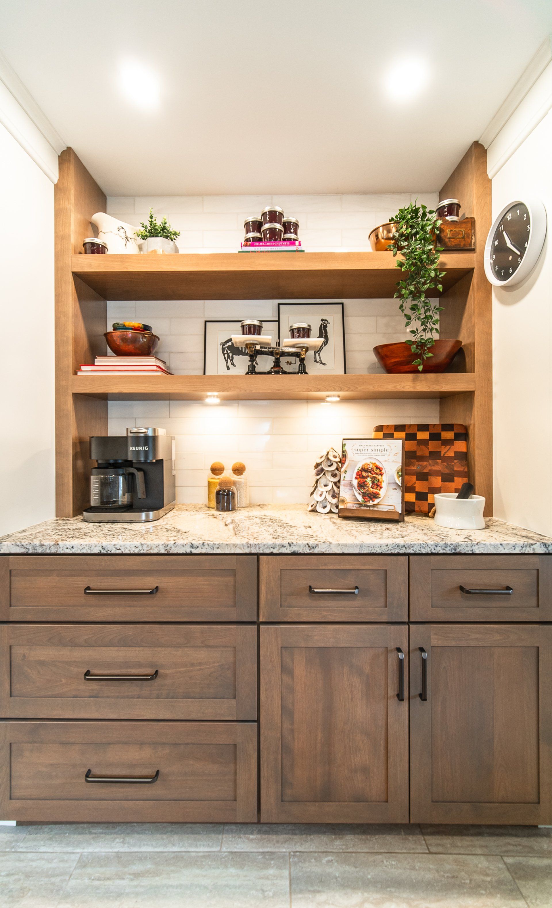 Kitchen Cabinets & Counters - Kitchen Living LLC in Marlborough, CT