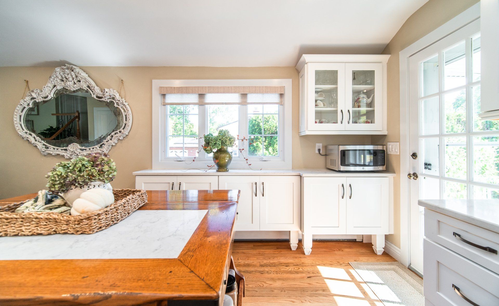 Kitchen Cabinets & Counters - Kitchen Living LLC in Marlborough, CT