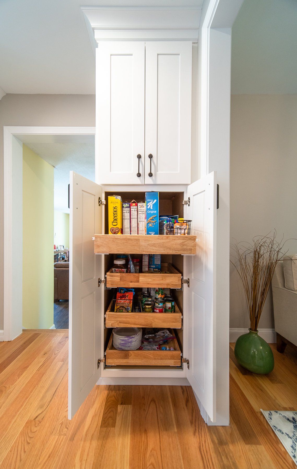 Kitchen Cabinets & Counters - Kitchen Living LLC in Marlborough, CT