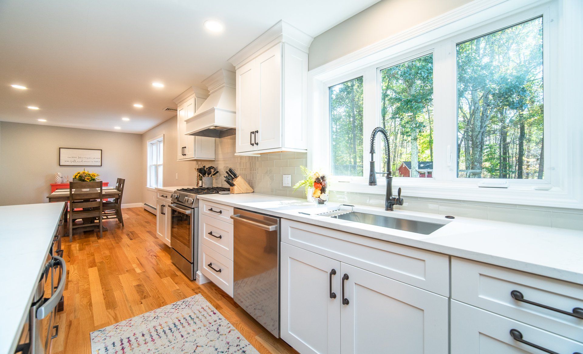 Kitchen Cabinets & Counters - Kitchen Living LLC in Marlborough, CT