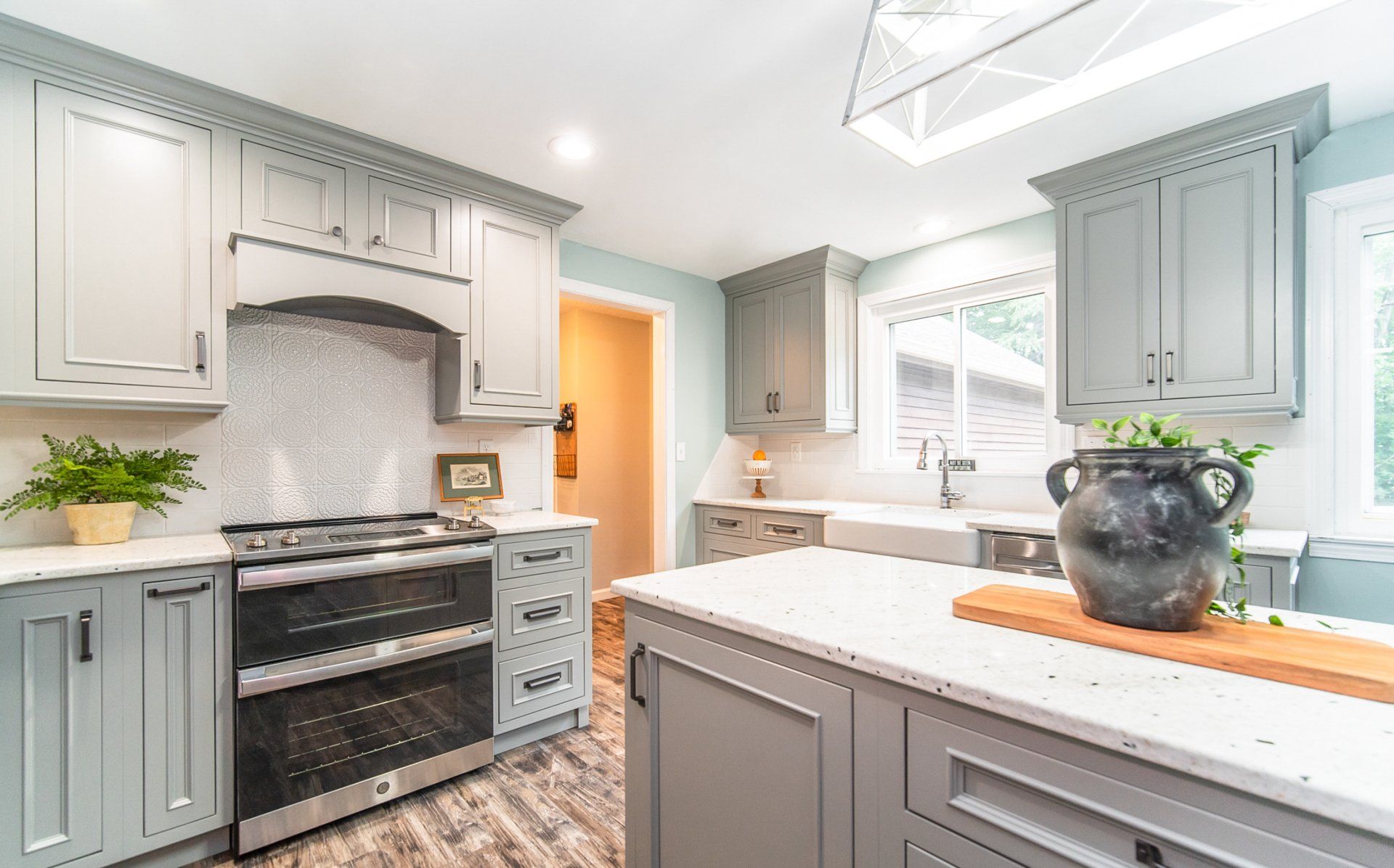 Kitchen Cabinets & Counters - Kitchen Living LLC in Marlborough, CT