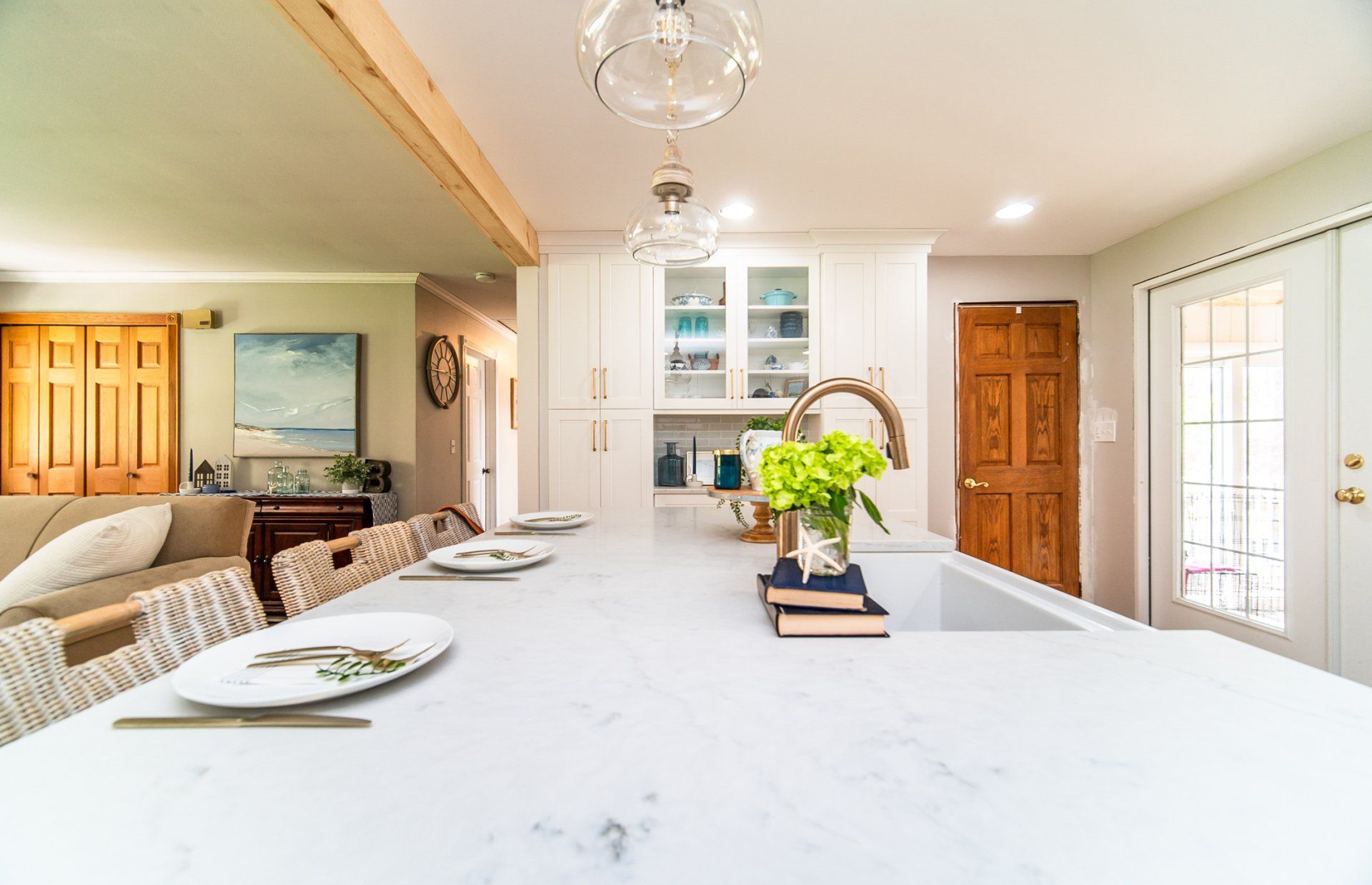 Kitchen Cabinets & Counters - Kitchen Living LLC in Marlborough, CT