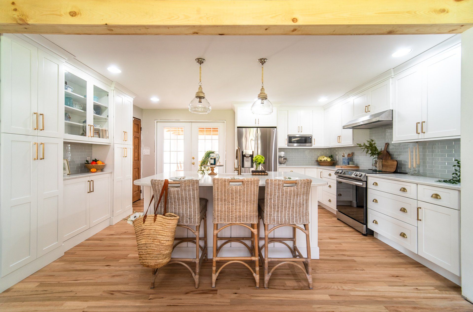 Kitchen Cabinets & Counters - Kitchen Living LLC in Marlborough, CT