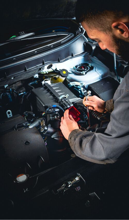 Mechanic at Work | Reeves Tire & Automotive