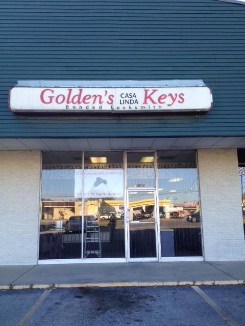 The front of a store called golden 's keys