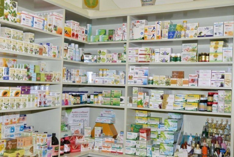 Esposizione prodotti di erboristeria