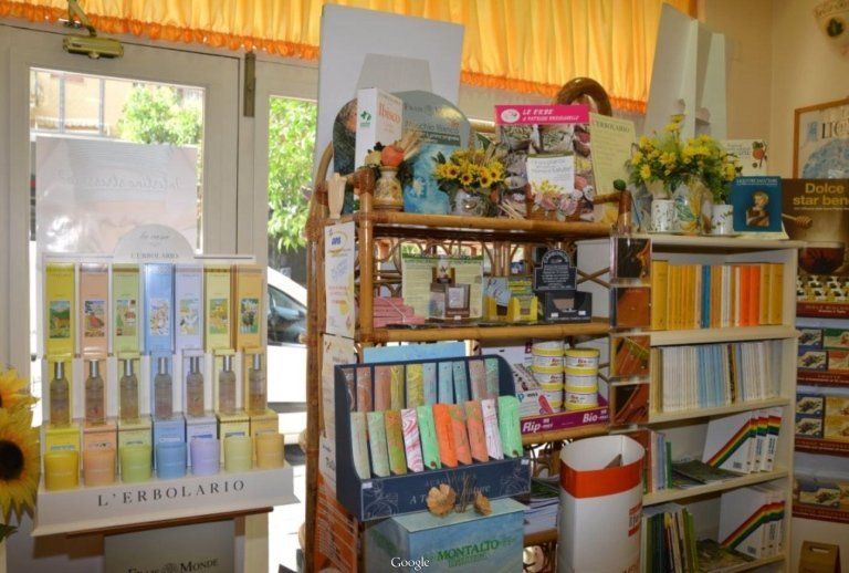 Esposizione prodotti di erboristeria
