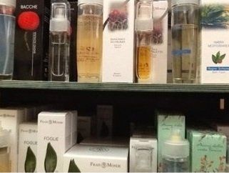 Esposizione prodotti di erboristeria