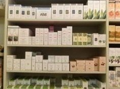 Esposizione prodotti di erboristeria