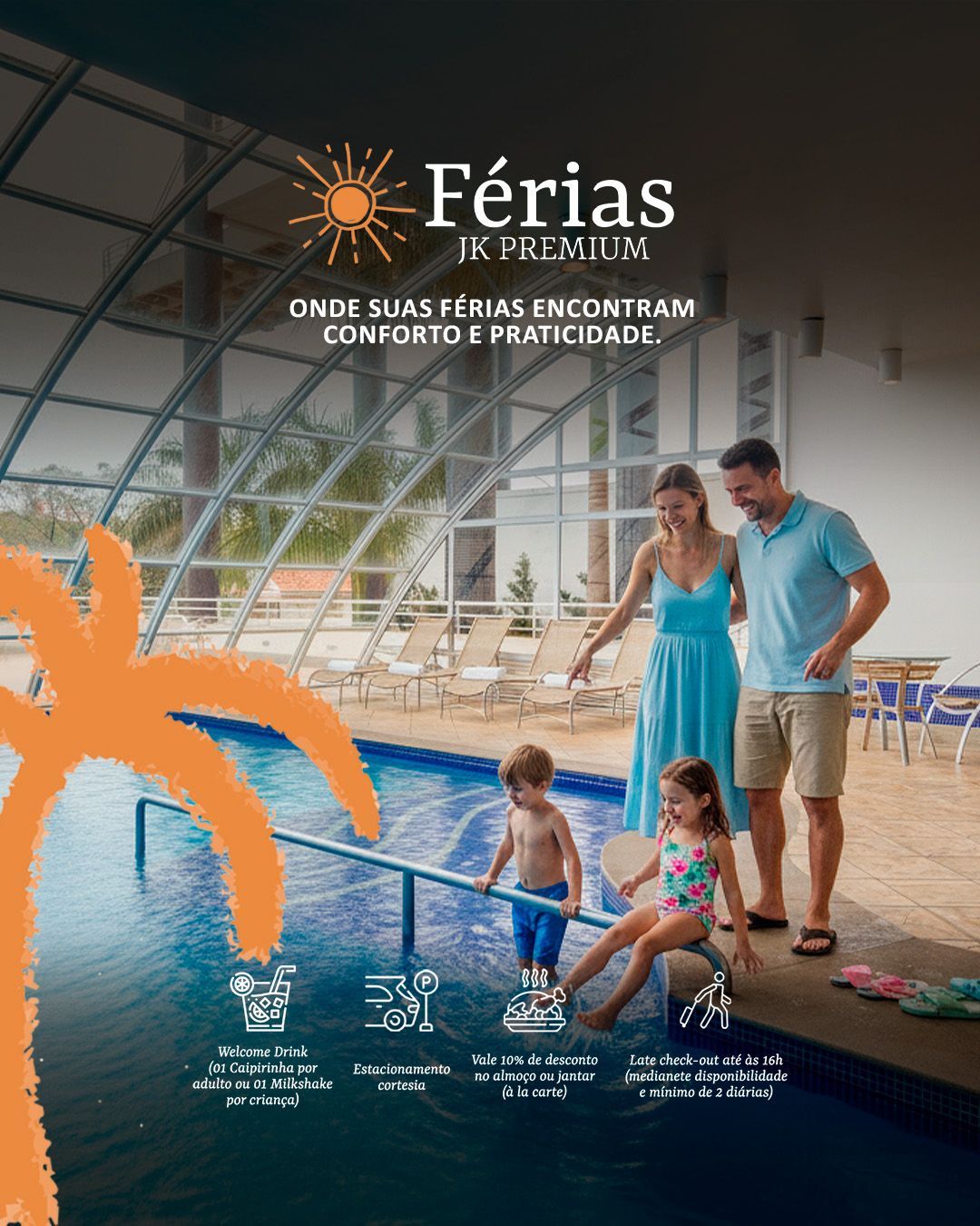 Família perto da piscina curtindo as férias; piscina, água, céu azul.