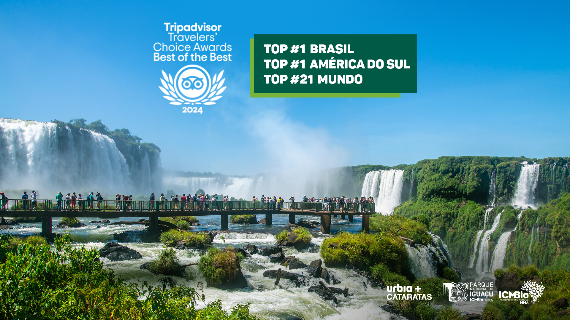 Cataratas do Iguaçu com passarela, classificadas como nº 1 no Brasil e na América do Sul.
