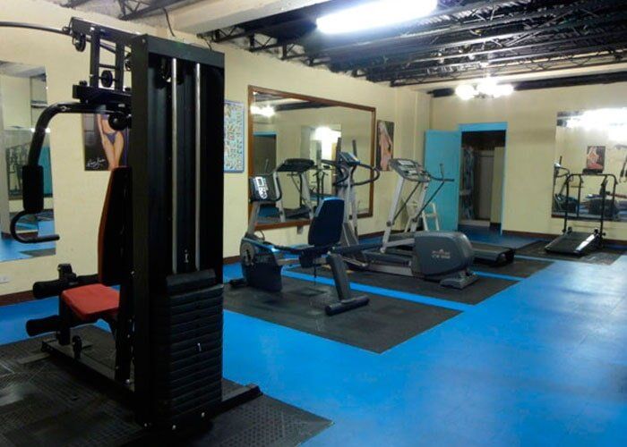 Maya Excelsior - Gimnasio