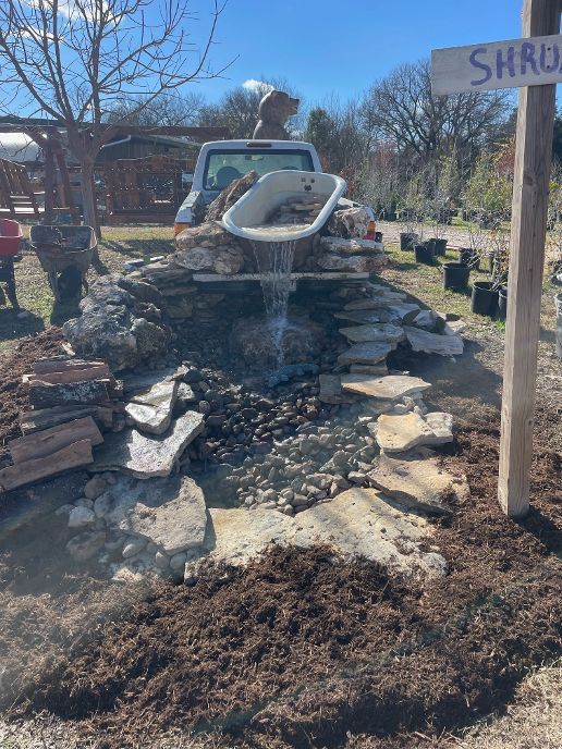 Truck with bathtub waterfall