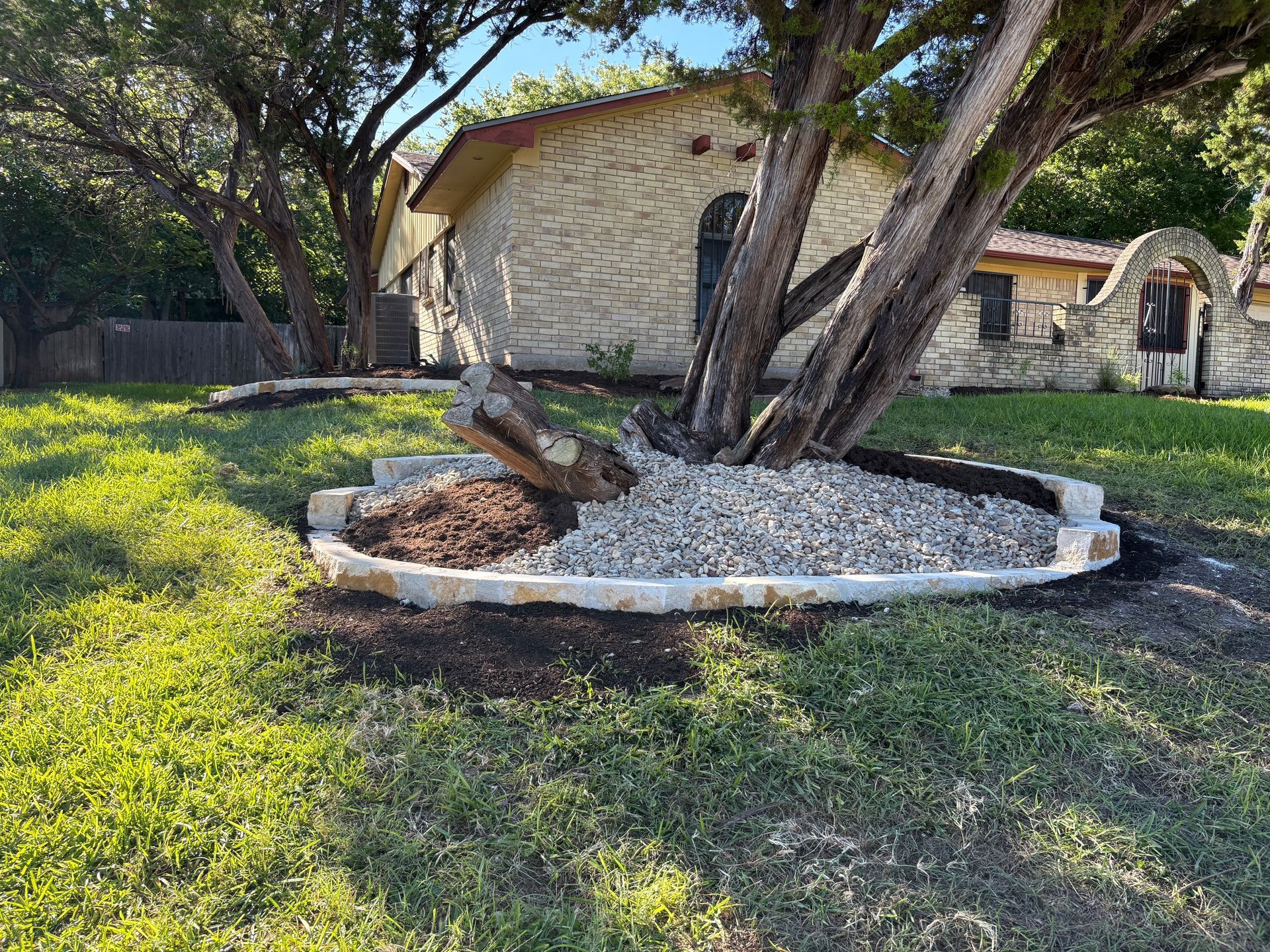 Limestone bed borders
