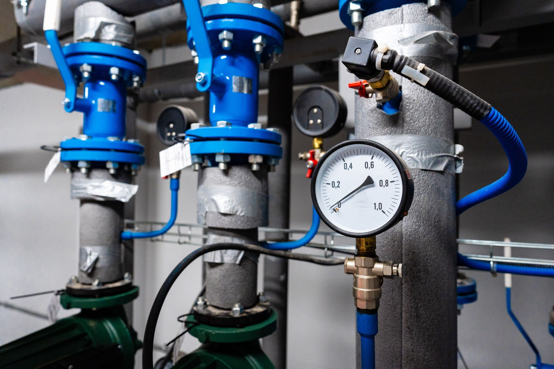 Backflow testing gauge.