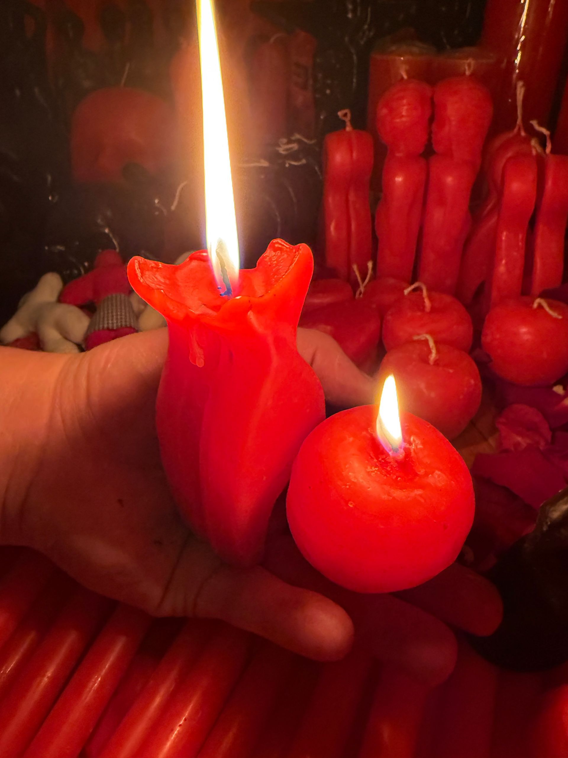 Tarro de aceite de coco “entrenuts”, con etiqueta verde, tapa negra y capacidad de 200ml.